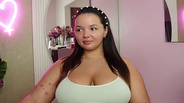 CelesteBailey online show from 03/23/26, 07:01