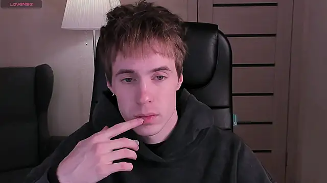 Snapshot of _tokyo_ghoul chatting on 12/13/24, 04:54  tokyo ghoul online show from 12/13/24, 04:54