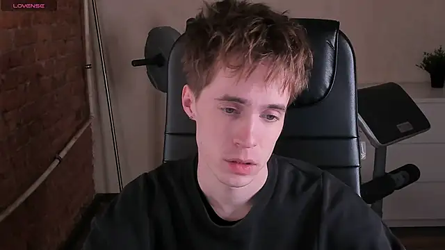 Snapshot of _tokyo_ghoul chatting on 12/27/24, 02:54  tokyo ghoul online show from 12/27/24, 02:54