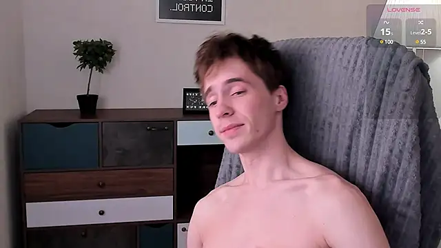 Snapshot of _tokyo_ghoul chatting on 01/10/25, 02:13  tokyo ghoul online show from 01/10/25, 02:13