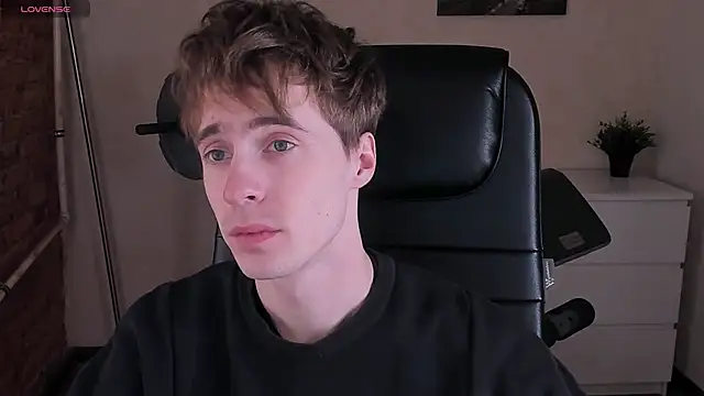 Snapshot of _tokyo_ghoul chatting on 01/24/25, 10:21  tokyo ghoul online show from 01/24/25, 10:21