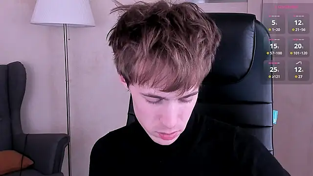 Snapshot of _tokyo_ghoul chatting on 02/08/25, 07:27  tokyo ghoul online show from 02/08/25, 07:27