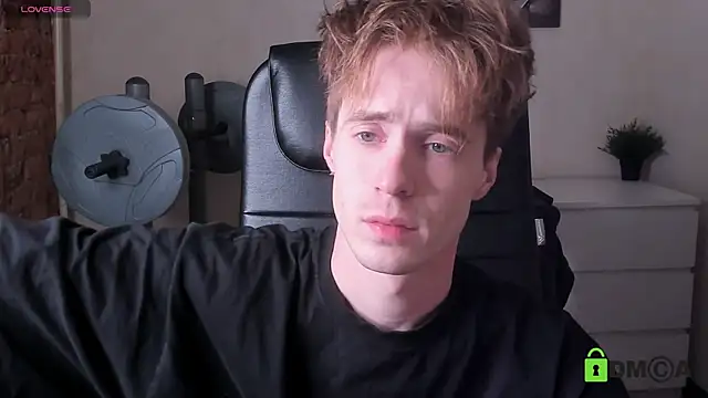 Snapshot of _tokyo_ghoul chatting on 10/04/25, 10:13  tokyo ghoul online show from 10/04/25, 10:13