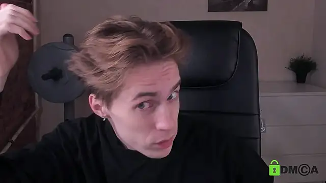 Snapshot of _tokyo_ghoul chatting on 10/31/25, 05:19  tokyo ghoul online show from 10/31/25, 05:19