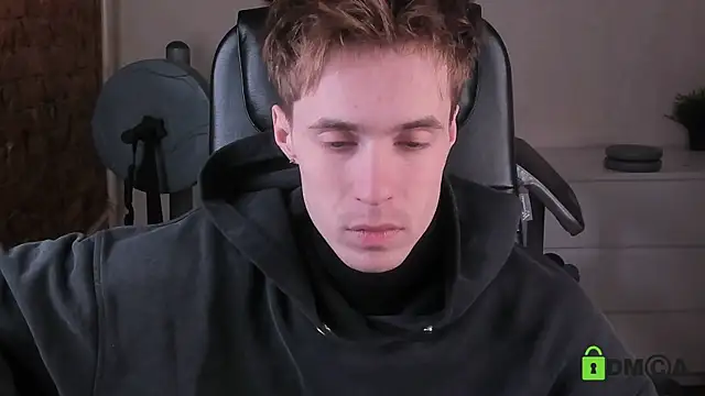 Snapshot of _tokyo_ghoul chatting on 11/22/25, 03:11 tokyo ghoul online show from 11/22/25, 03:11