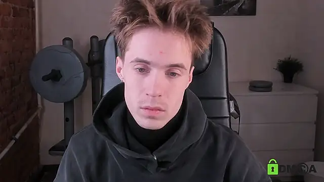 Snapshot of _tokyo_ghoul chatting on 11/23/25, 10:15 tokyo ghoul online show from 11/23/25, 10:15