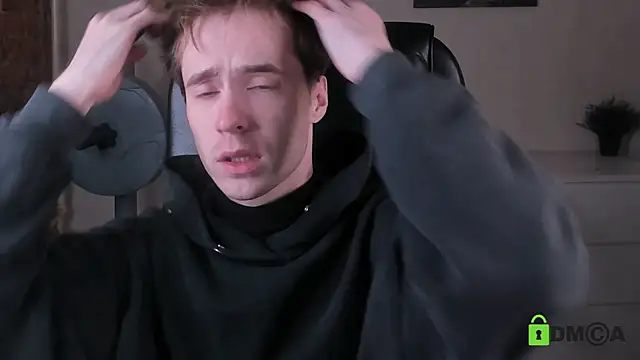 Snapshot of _tokyo_ghoul chatting on 12/14/25, 03:06 tokyo ghoul online show from 12/14/25, 03:06