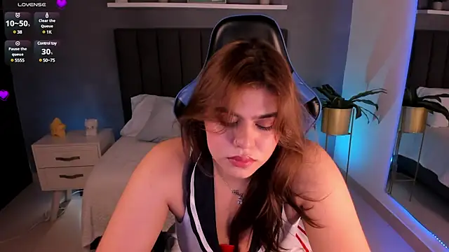 Snapshot of veronica185 chatting on 01/24/25, 02:49 veronica185 online show from 01/24/25, 02:49