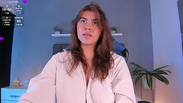 Snapshot of veronica185 chatting on 01/31/25, 08:54 veronica185 online show from 01/31/25, 08:54