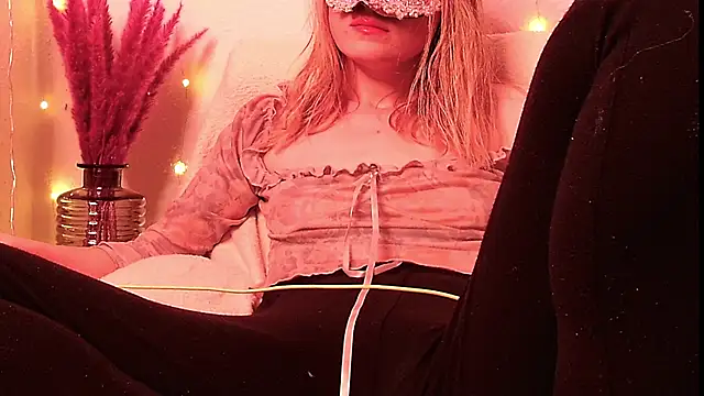SecretAnni online show from 01/02/25, 09:43