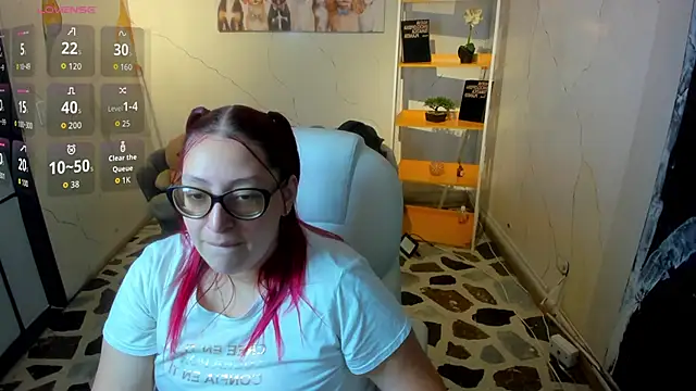 NiickyJones online show from 10/11/25, 09:02