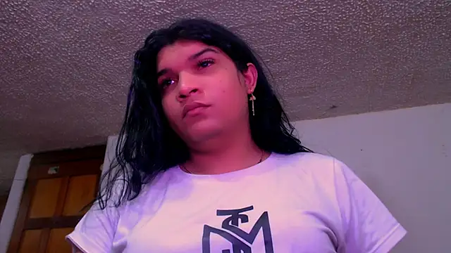 Snapshot of cata_smallcock_ chatting on 03/23/25, 06:58 cata smallcock online show from 03/23/25, 06:58