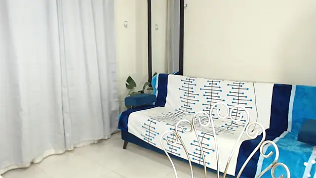 AmbarSofhia online show from 02/06/25, 11:15