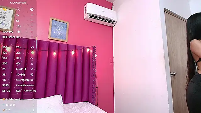 littlee emilyy  online show from 02/12/25, 03:07