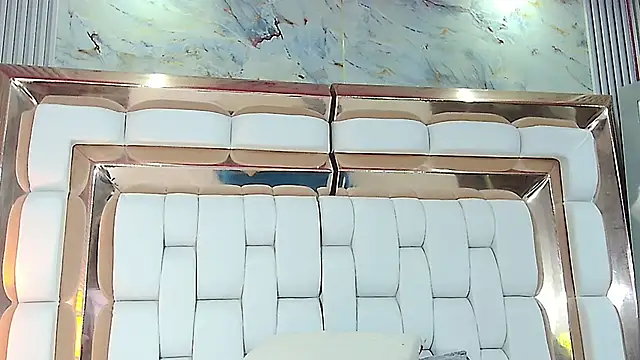 littlee emilyy  online show from 03/19/25, 02:59