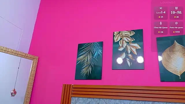 Snapshot of littlee_emilyy_ chatting on 05/02/26, 12:54 littlee emilyy online show from 05/02/26, 12:54