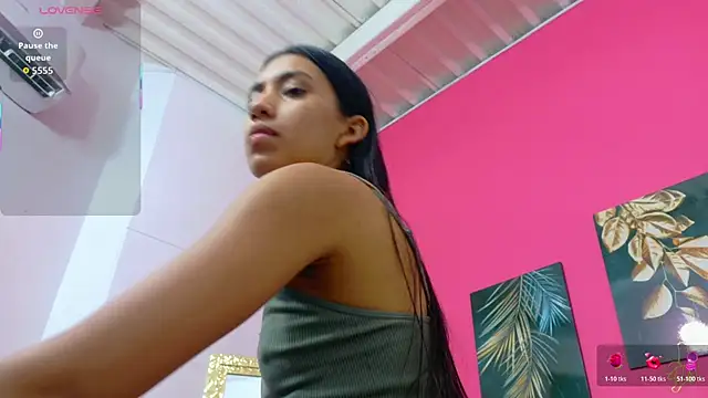Snapshot of littlee_emilyy_ chatting on 05/20/26, 12:55 littlee emilyy online show from 05/20/26, 12:55