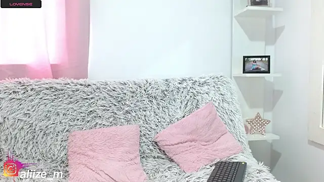 aliicee m online show from 03/12/25, 06:55