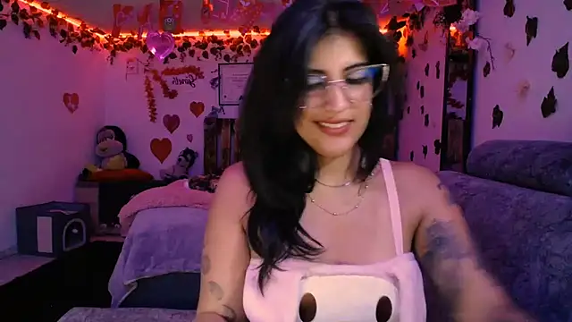 azahar  ziiz online show from 02/14/25, 12:41