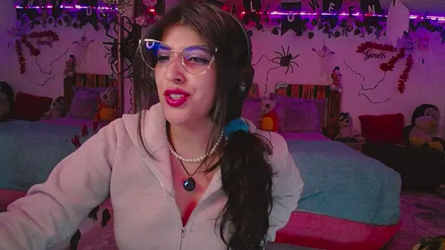 azahar  ziiz online show from 10/07/25, 11:13