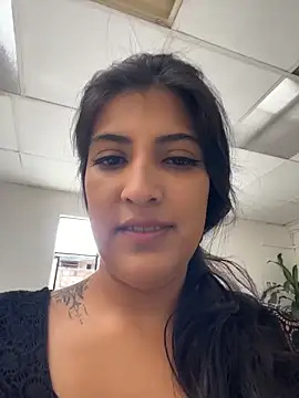 azahar  ziiz online show from 02/04/26, 04:24