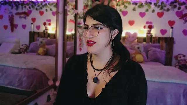 Snapshot of azahar__ziiz chatting on 06/05/26, 11:54 azahar ziiz online show from 06/05/26, 11:54