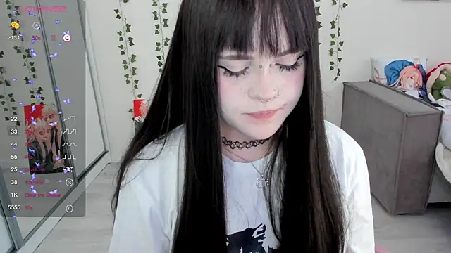 SelenaCute online show from 02/25/25, 09:42