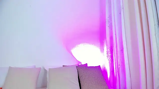 Snapshot of Abby__colins chatting on 01/18/25, 04:42 Abby  colins online show from 01/18/25, 04:42