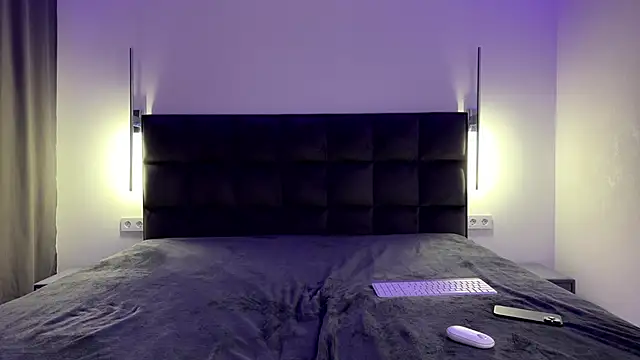 NotElis online show from 11/10/25, 04:17