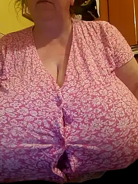 Nataliesbestjuggs online show from 10/06/25, 07:33