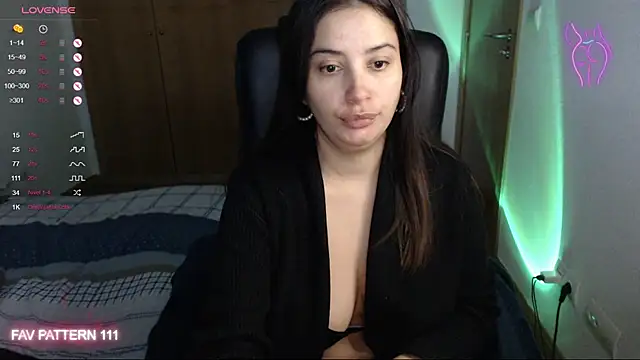 AnnaQueen online show from 01/14/25, 06:56