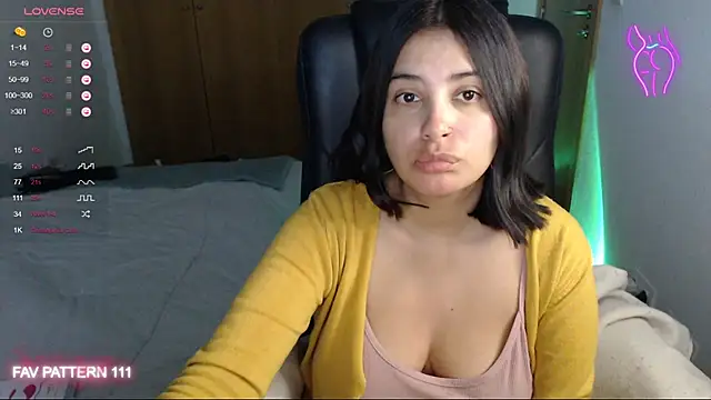 AnnaQueen online show from 02/17/25, 09:41