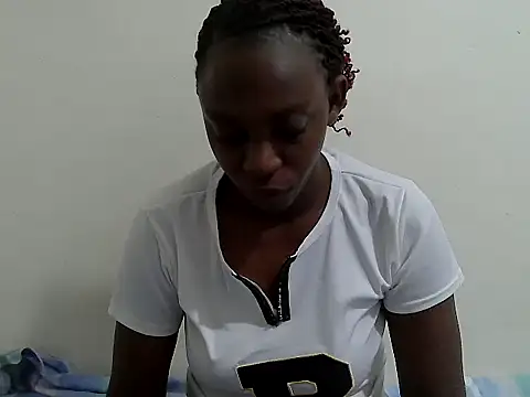 Snapshot of lizbela1 chatting on 05/22/26, 04:19 lizbela1 online show from 05/22/26, 04:19