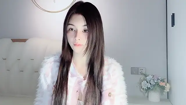 Snapshot of lvy-w chatting on 12/30/24, 06:42 lvy-w online show from 12/30/24, 06:42