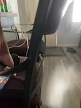 ft2022W online show from 04/26/26, 06:16