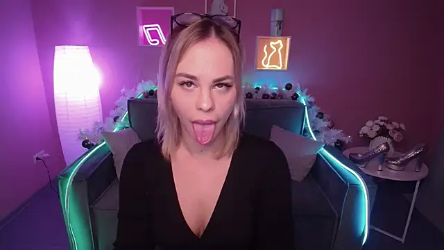 RikaRaily online show from 01/11/25, 06:03