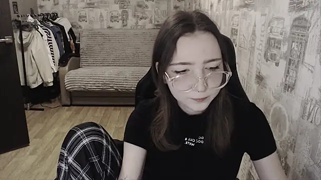 AmeliaKamishiro online show from 01/08/25, 02:03