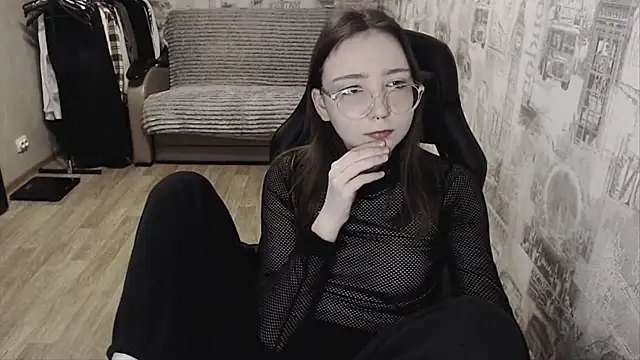 AmeliaKamishiro online show from 01/25/25, 03:40