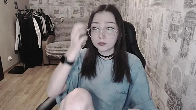 AmeliaKamishiro online show from 03/03/25, 07:06