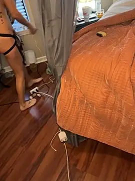 Snapshot of MnM4ever chatting on 11/12/25, 09:58 MnM4ever online show from 11/12/25, 09:58