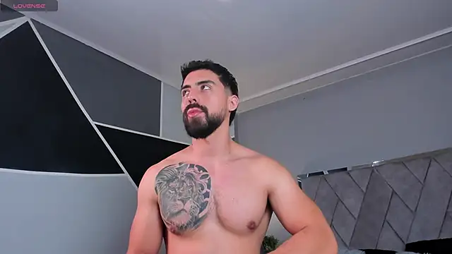 Snapshot of Markbrown chatting on 12/06/24, 01:07 Markbrown online show from 12/06/24, 01:07