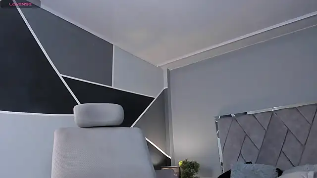 Snapshot of Markbrown chatting on 12/08/24, 01:47 Markbrown online show from 12/08/24, 01:47