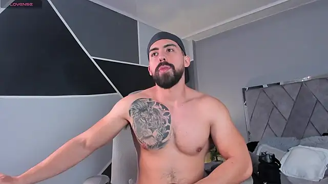 Snapshot of Markbrown chatting on 12/10/24, 09:00 Markbrown online show from 12/10/24, 09:00