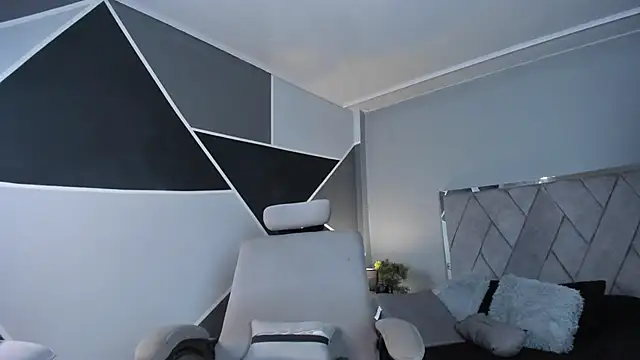 Snapshot of Markbrown chatting on 12/28/24, 08:47 Markbrown online show from 12/28/24, 08:47