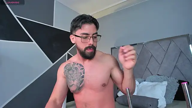 Snapshot of Markbrown chatting on 01/21/25, 01:50 Markbrown online show from 01/21/25, 01:50