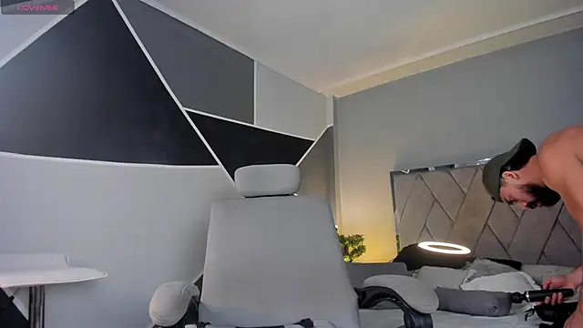 Snapshot of Markbrown chatting on 02/11/25, 11:54 Markbrown online show from 02/11/25, 11:54