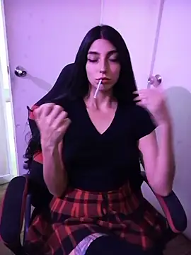 Felicia smok3 online show from 12/15/24, 04:15