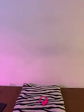 Felicia smok3 online show from 10/31/25, 02:23