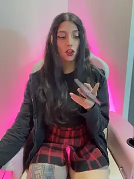Snapshot of Felicia_smok3 chatting on 05/04/26, 03:46 Felicia smok3 online show from 05/04/26, 03:46