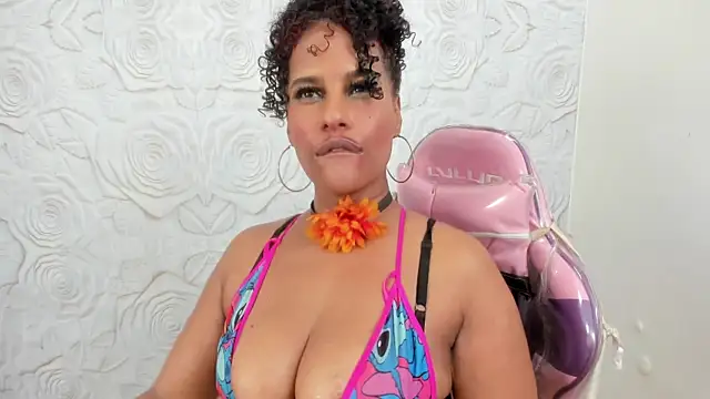 pamela guzmaan online show from 03/19/25, 06:01